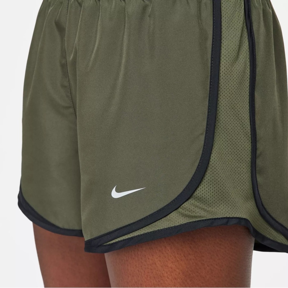 New ✨ Nike Tempo Running Shorts